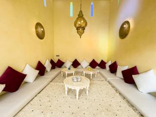 Riad Tonaroz - 2