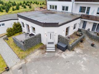 Greenhouse Living Apartment Fagus mit Terrasse und Feuerstelle - 6 Minuten nach Winterberg - 4 Minuten zur Ruhrquelle - Wandern - Mountainbike fahren - Reisen mit Hund & Natur genießen - 5