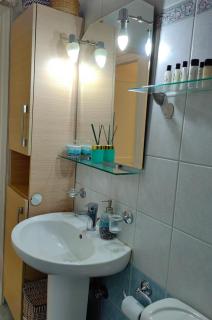 Hill View Apartment near Acropolis - Athens - 6