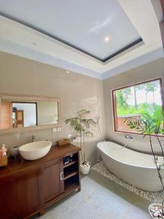 Tegal Harum Villa Ubud - Ubud - 8