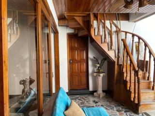 Lujosa casa, excelente sector, amplia con piscina - Cúcuta - 3