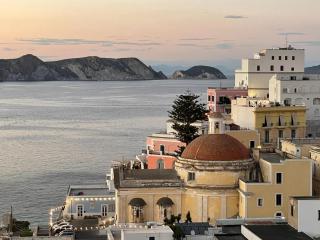 Agenzia Isotur MAREALTO - Ponza - 0