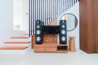 Villa Ree Private Pool and Balcony - 7