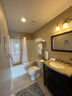 Pacific Rim Guest Lodge - Adults Only - 3