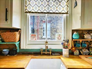 Charming London with balcony - London - 4