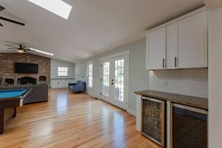Spacious Midtown Ranch- 10 min to Wrightsville - Wilmington - 9