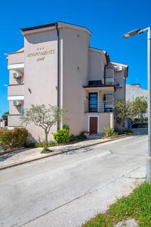 Apartments Antic 1 - 6