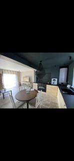 Appartement T2 au calme - Tolone - 7