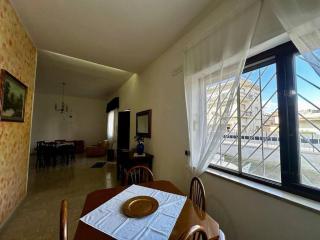 Casa via Appia Scauri - luminosa, grande a 250 m dal mare e dalla stazione ferroviaria - Scauri - 2