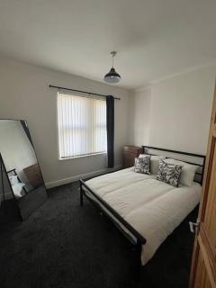 Entire house in Liverpool - Litherland - 2