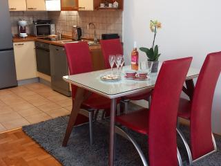 Apartment Harmony - pleasant and comfortable place with a balcony and a secured garage - Split - 3