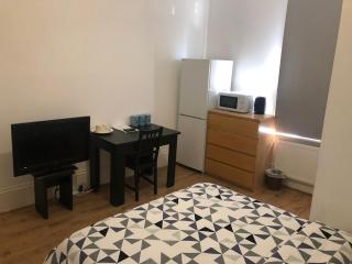 London x DM Weekly x Monthly Discounts x W13 - Greenford - 8