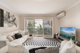 Walk to Coogee Beach Apartment Retreat - Sydney - 0