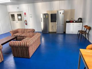 Hamilton City Inn - 1