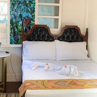 Courtyard Hotel - Manila - 1