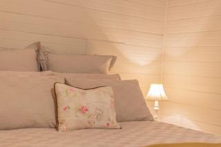 Villa City Break for couples 27 mins CHC Airport - 1