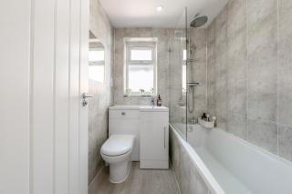 Entire 3 Bedroom House in London - Canning Town, City Airport, London ExCel - Londra - 5