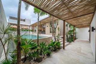 BRAND NEW Villa Orion Mediterranean Style Air-Con Living - Canggu - 7