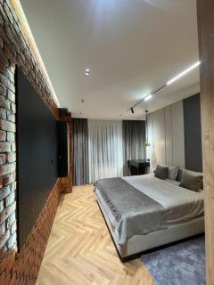 Comfort House - - 3