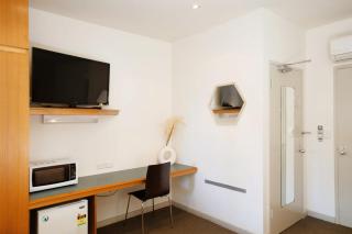 CBD premium location Studio - Adelaide - 6