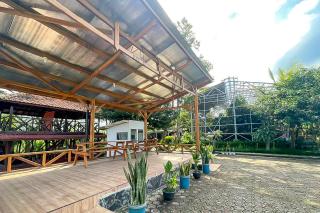 Urbanview Hotel Kusuma Garden Cianjur - 1
