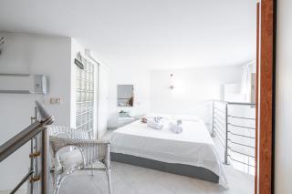 Isa Petit Bijou - Happy Rentals - 6