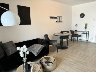Charming Homes - Studio 23 - 5