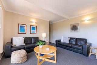 Oceans 22 at Fingal Bay - 8