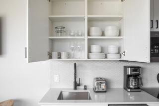 Blueground Capitol Hill patio gym laundry SEA-729 - 6