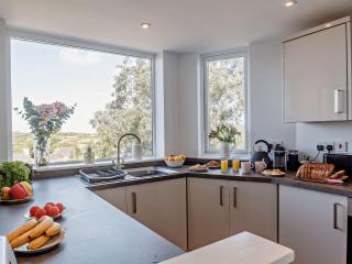 3 Bed in Cemaes 92812 - Llanfechell - 2