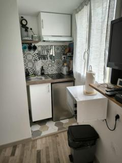 Petite dépendance privée - - 8