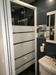 Petite dépendance privée - - 1