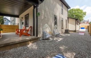Walk to OSU - Relaxing Retreat with Hot Tub - Columbus - 5