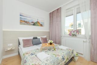 Nowy Świat Stylish, Seaside Apartment with Balcony & Parking Puck by Noclegi Renters - Puck - 9