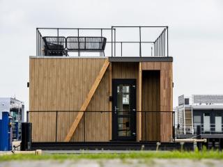 Modern houseboat, top location with an unobstructed view of the Lake - Offingawier - 1