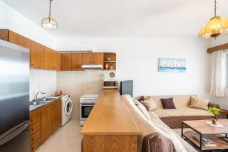 Dorothy's Seaview Apartment - 4