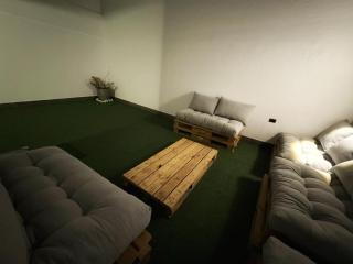 Private Jacuzzi suite apartment with garden - 9