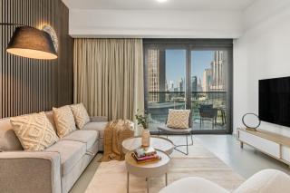 Amazing 2BR Burj Kalifa View - Dubai - 1