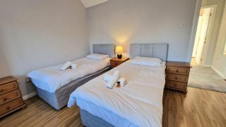 Cosy 3 Bedroom All Ensuites - Galway - 3