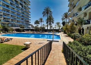 SKOL 335. Fantastic Beachfront Apartment Facing South. - 2