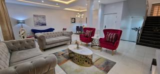 Luxury 3-Bed house in gated estate with pool Lekki - Maiyegun - 2