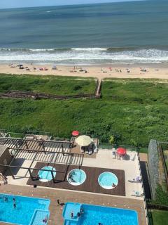 Vila Açoriana Confort club, pé na areia - Barra Velha - 7
