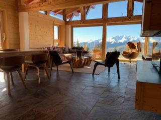 Chalet spacieux et rénové · Terrasse · Capacité 10 personnes · Wifi gratuit - FR-1-346-570 - 9