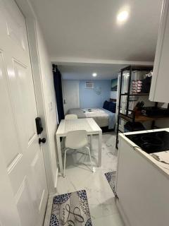 Beach Bliss Studio *5 min to beach* - Fort Lauderdale - 6