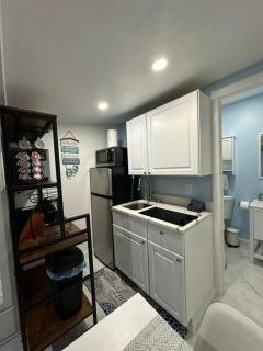 Beach Bliss Studio *5 min to beach* - Fort Lauderdale - 4