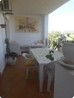 Appartement type andalous avec peintures murales originales grande double terrasse vue sur golf Teelal de Saïdia et piscine - Saïdia - 0