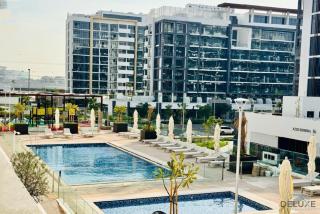 Comfy 1BR in Azizi Riviera 8, Al Merkadh by Deluxe Holiday Homes - Dubai - 4