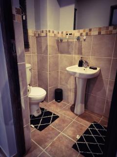 Bains Game Lodge Sky's Overnight - Bloemfontein - 4