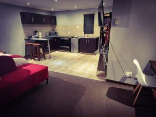 Bains Game Lodge Sky's Overnight - Bloemfontein - 2