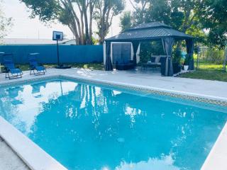Cottage in the Gardens! - Miami Gardens - 0